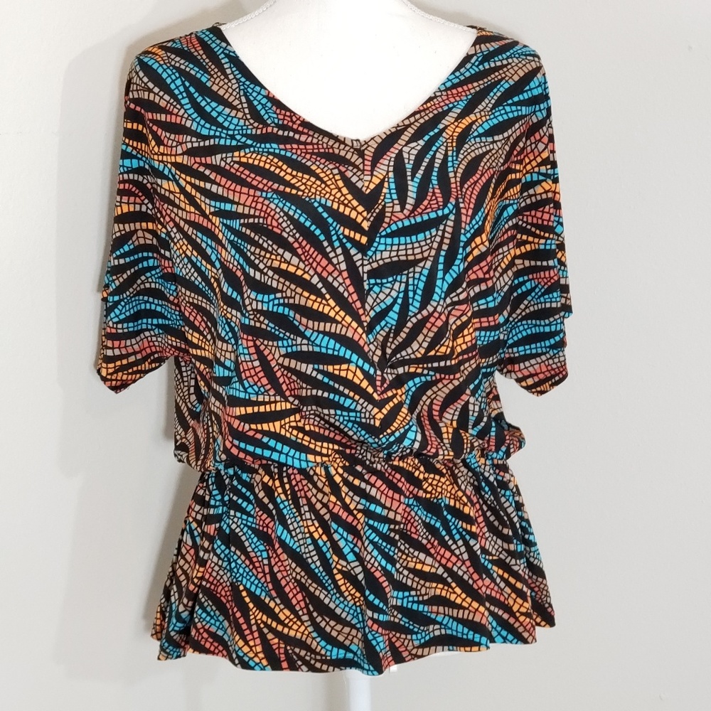Eric Signature Multi-color Black V-neck